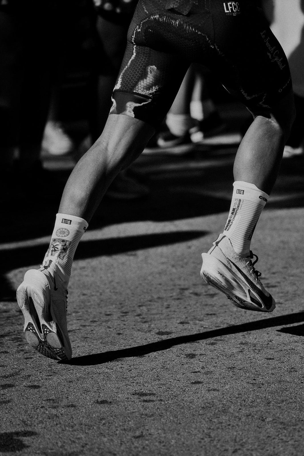 Nutrition et Hydratation en Ultra-Endurance : Analyse de la Gestion des Électrolytes et de l’Hydratation sur Longues Distances